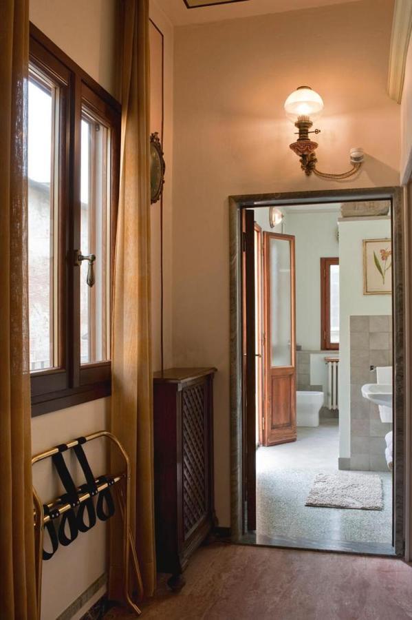 Dolce Rosa ♡ Centro Storico Bed & Breakfast Sansepolcro Exterior photo