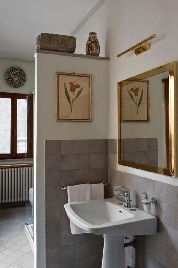 Dolce Rosa ♡ Centro Storico Bed & Breakfast Sansepolcro Exterior photo
