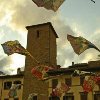 Dolce Rosa ♡ Centro Storico Bed & Breakfast Sansepolcro Exterior photo