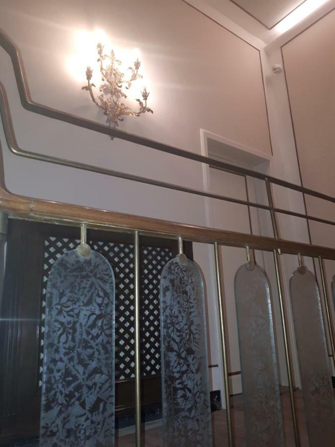 Dolce Rosa ♡ Centro Storico Bed & Breakfast Sansepolcro Exterior photo