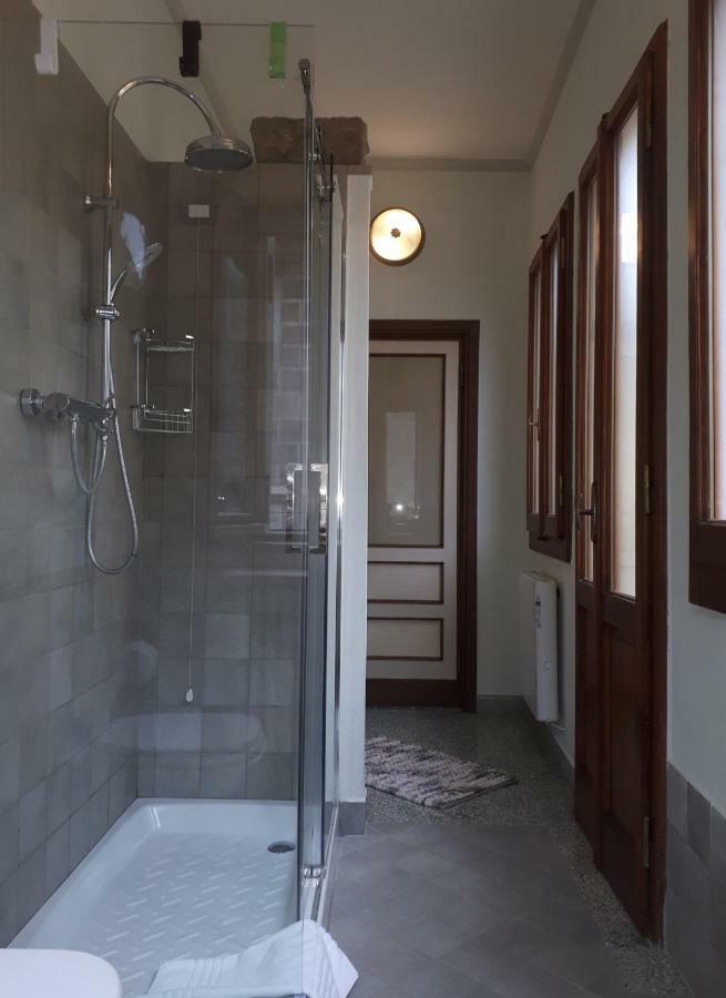 Dolce Rosa ♡ Centro Storico Bed & Breakfast Sansepolcro Exterior photo